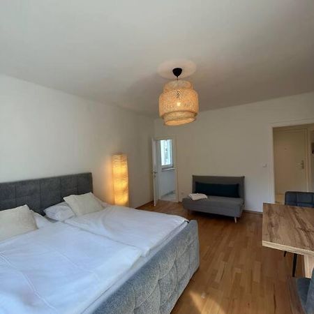 Neue Wohnung Neben Der Meduni Und Dem Lkh Graz Buitenkant foto