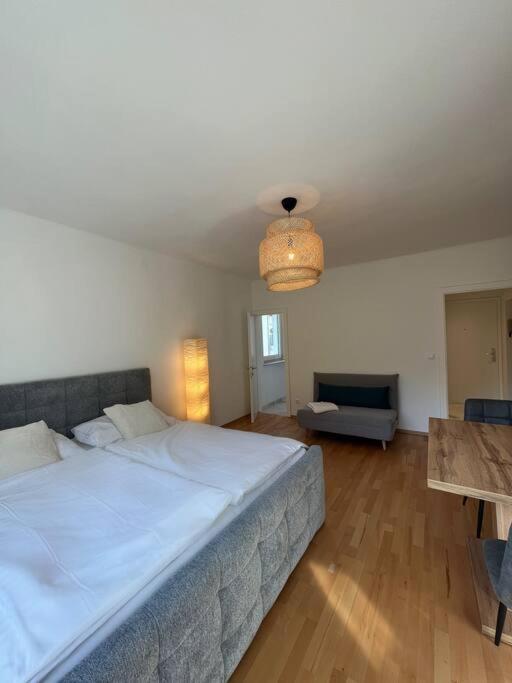 Neue Wohnung Neben Der Meduni Und Dem Lkh Graz Buitenkant foto